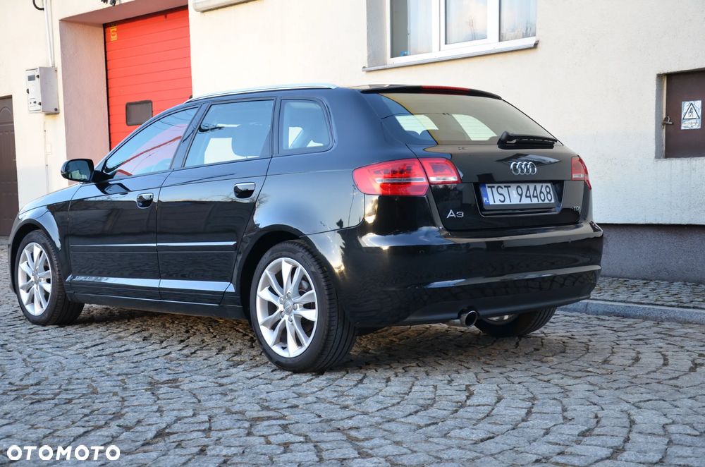 Audi A3 Sportback 2.0 TDI DPF Ambition - 24
