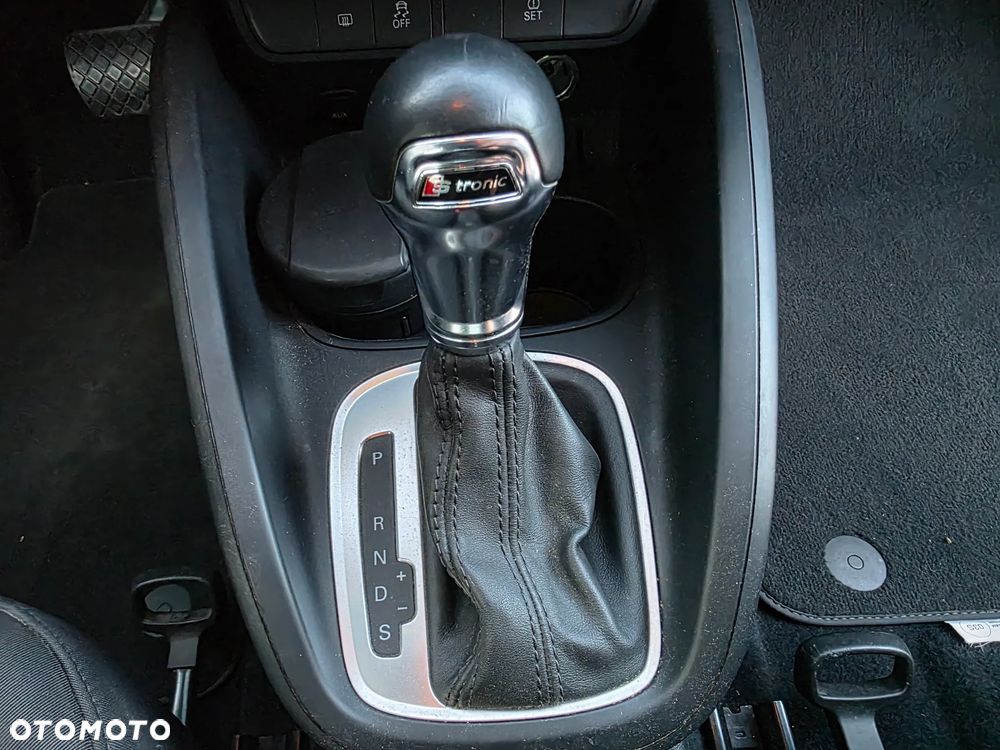 Audi A1 Sportback 1.6 TDI S tronic S line edition - 9