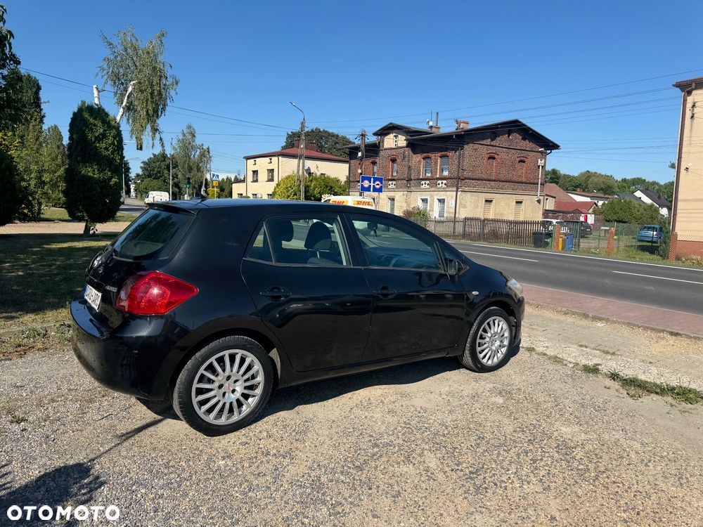 Toyota Auris 1.6 VVT-i Premium - 5