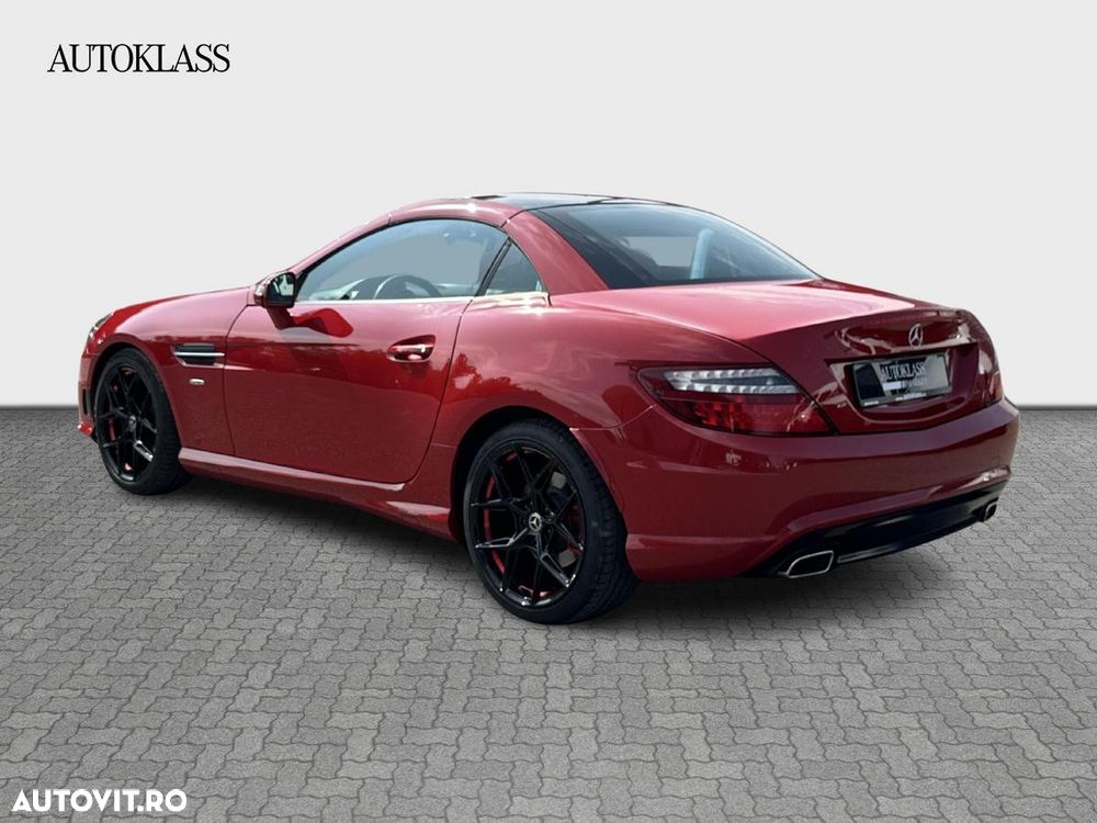 Mercedes-Benz SLK 200 (BlueEFFICIENCY) 7G-TRONIC - 3