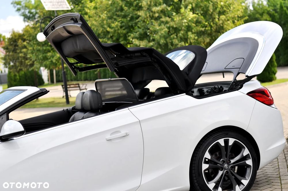 Opel Cascada 2.0 CDTI Cosmo S&S - 11