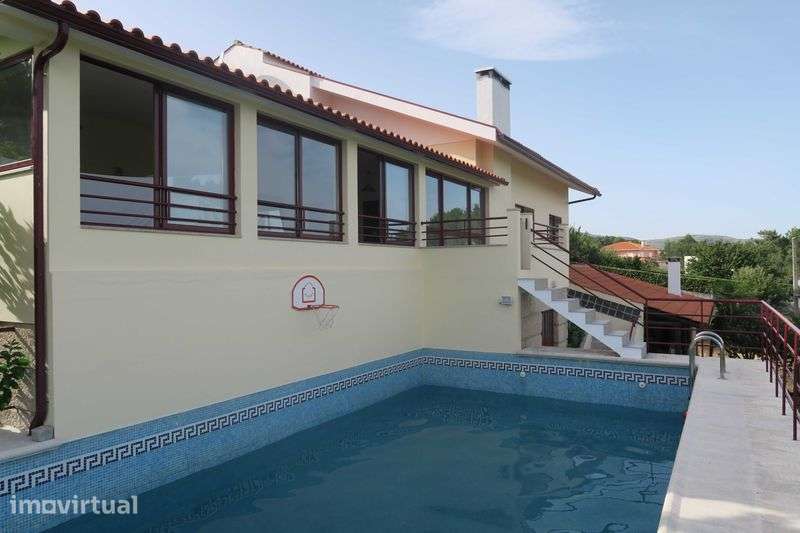 Moradia V8 + Quintinha de 10.700m2 - Grande imagem: 3/12