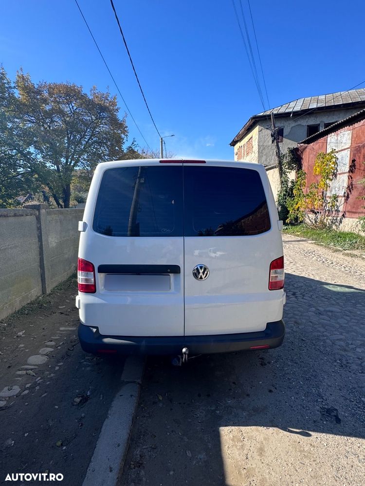 Volkswagen Transporter - 2