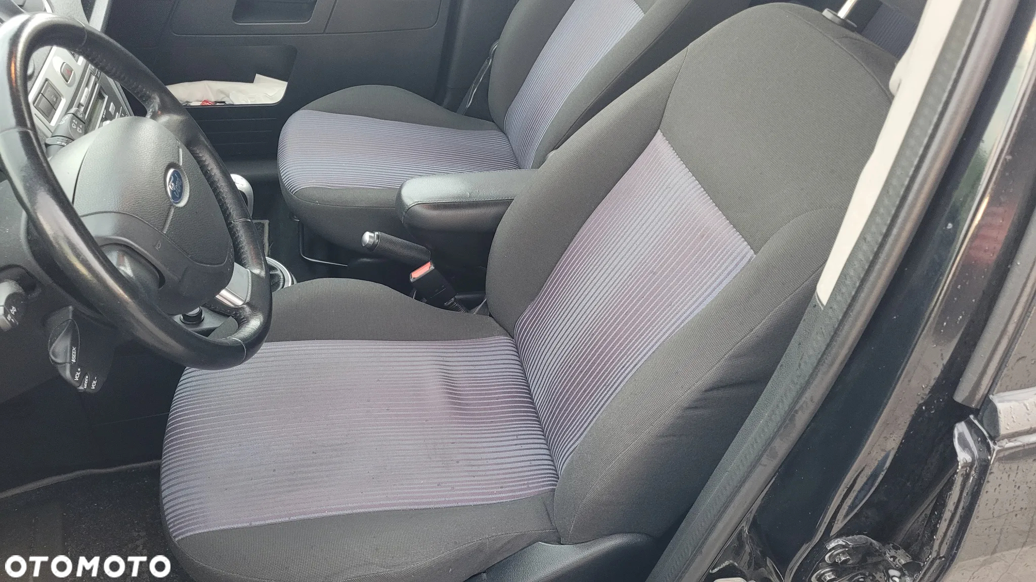 Ford Fusion - 11