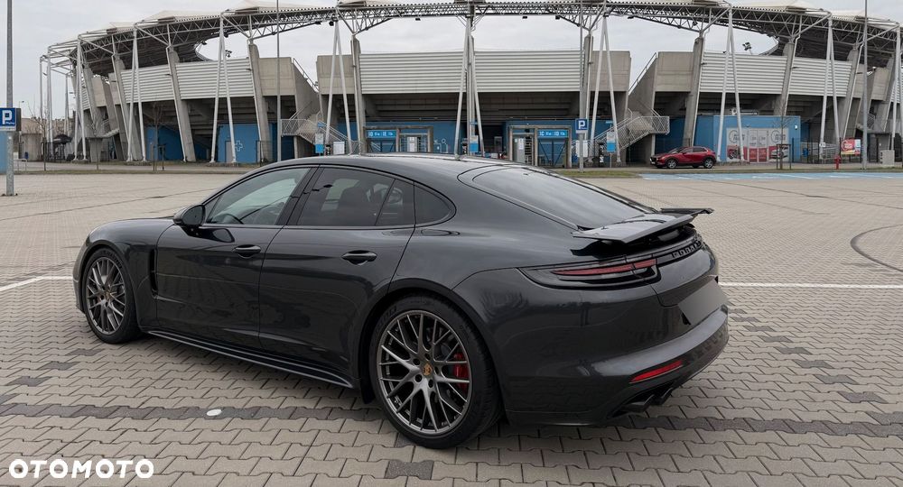 Porsche Panamera - 9