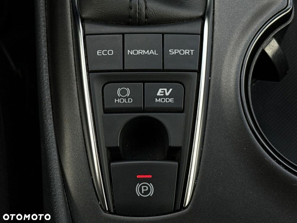 Toyota Camry 2.5 Hybrid Comfort CVT - 18