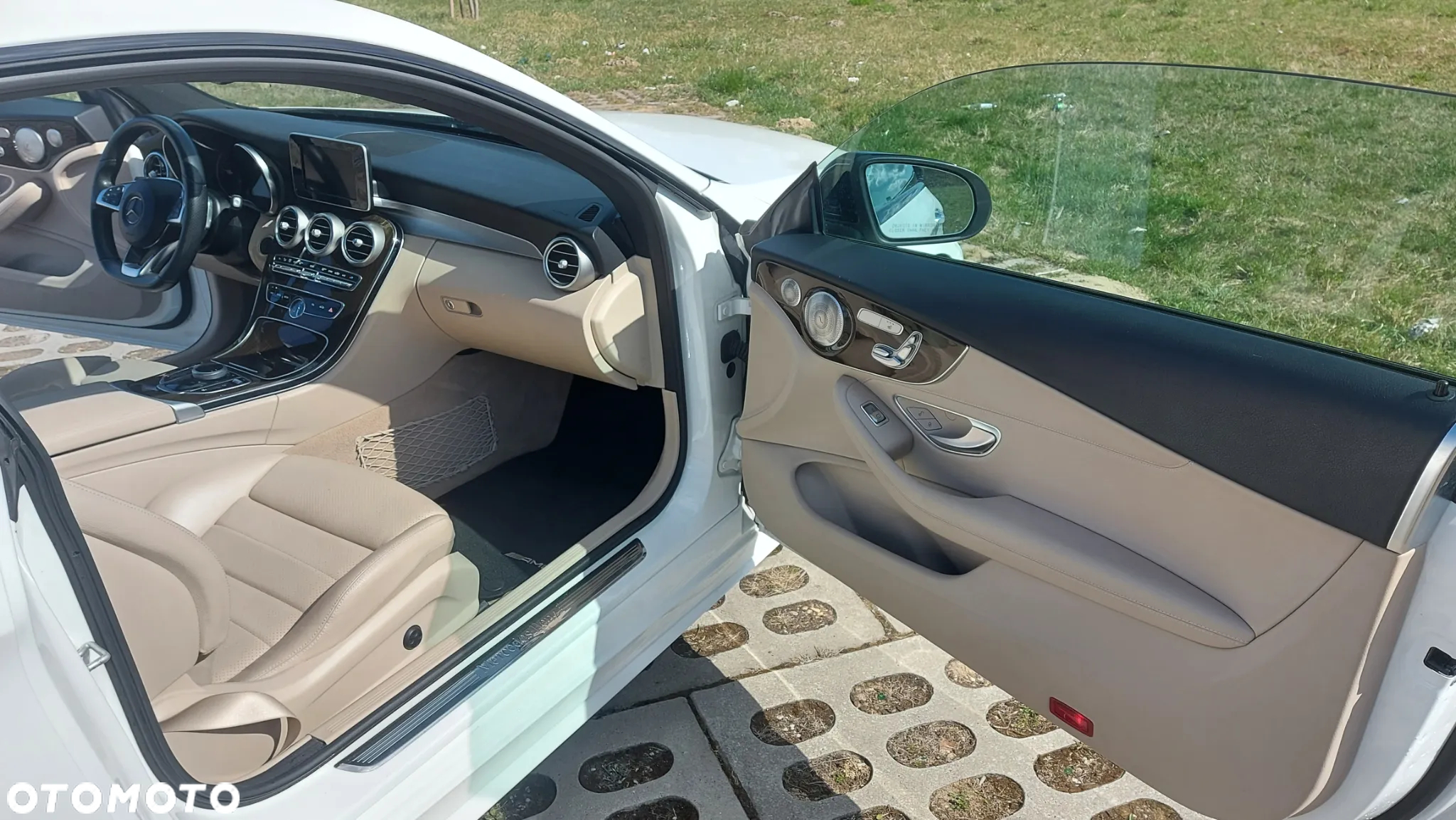 Mercedes-Benz Klasa C 300 Coupe 9G-TRONIC - 4