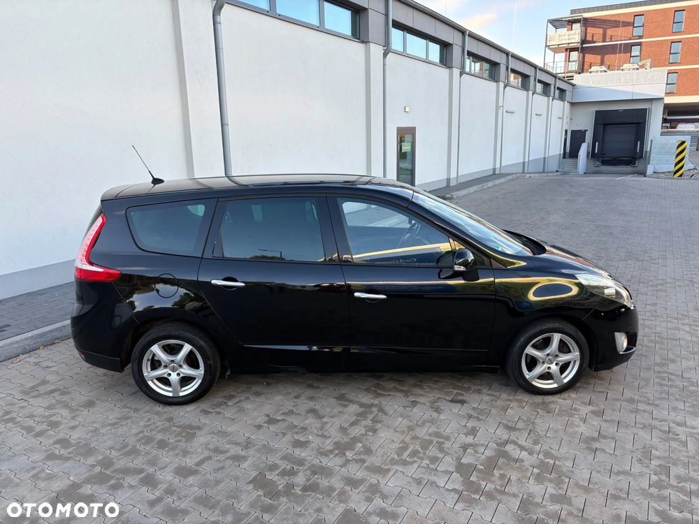 Renault Scenic - 11