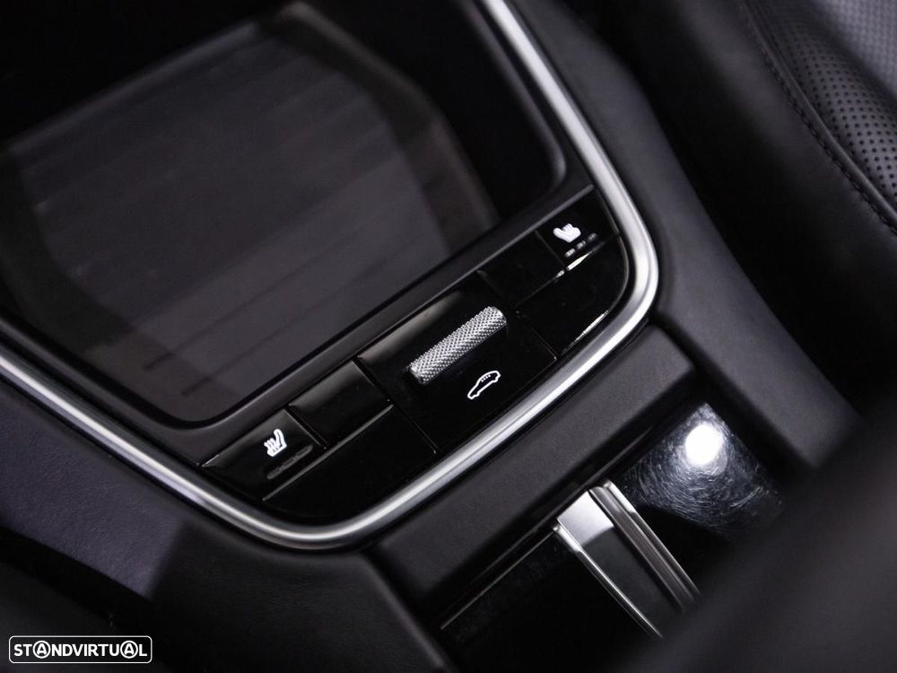 Porsche Panamera 4 S - 31