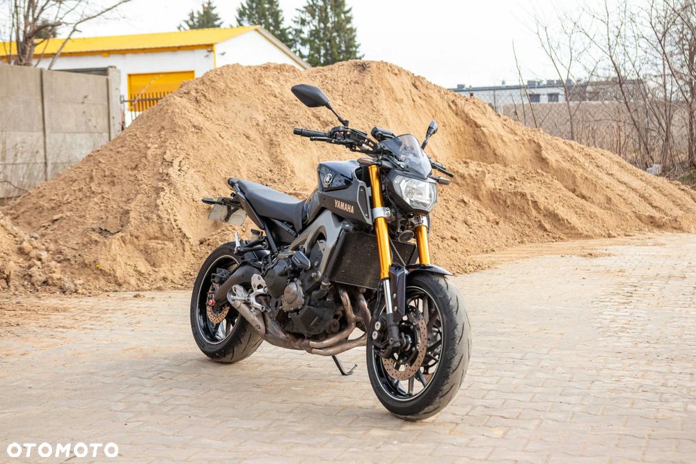 Yamaha MT - 5