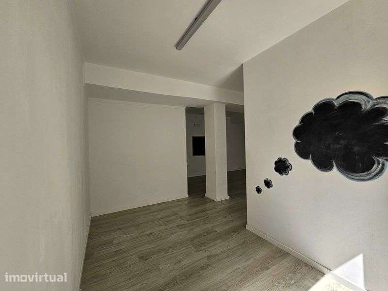 Arrenda-se loja com 105 m2 - Grande imagem: 2/9