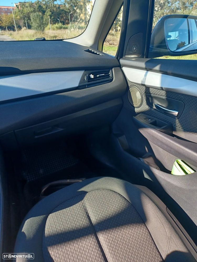BMW 216 Gran Tourer d Luxury Line - 10