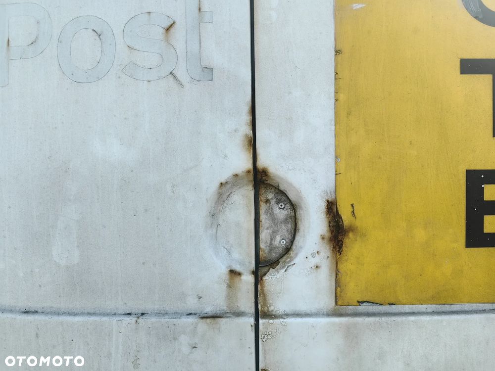 Mercedes-Benz Sprinter - 11