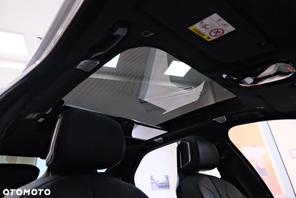 BMW Seria 7 M760e PHEV xDrive Individual Edition sport - 36
