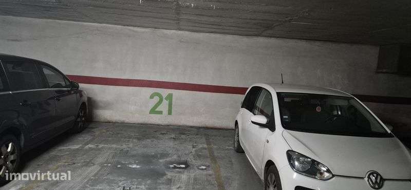 Espaço de estacionamento centro de Torres Vedras - Grande imagem: 2/6