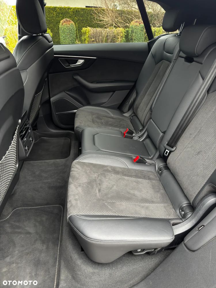 Audi Q8 45 TDI mHEV Quattro Tiptronic - 23