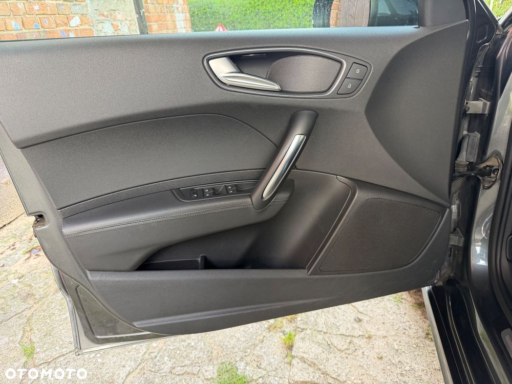 Audi A1 Sportback 1.4 TFSI S tronic S line edition - 19