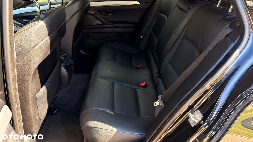 BMW Seria 5 520d Luxury Line - 8