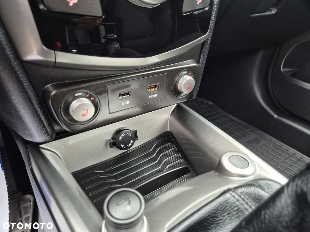 SsangYong/KGM Tivoli e-XDi 160 2WD Start/Stop Sapphire - 38