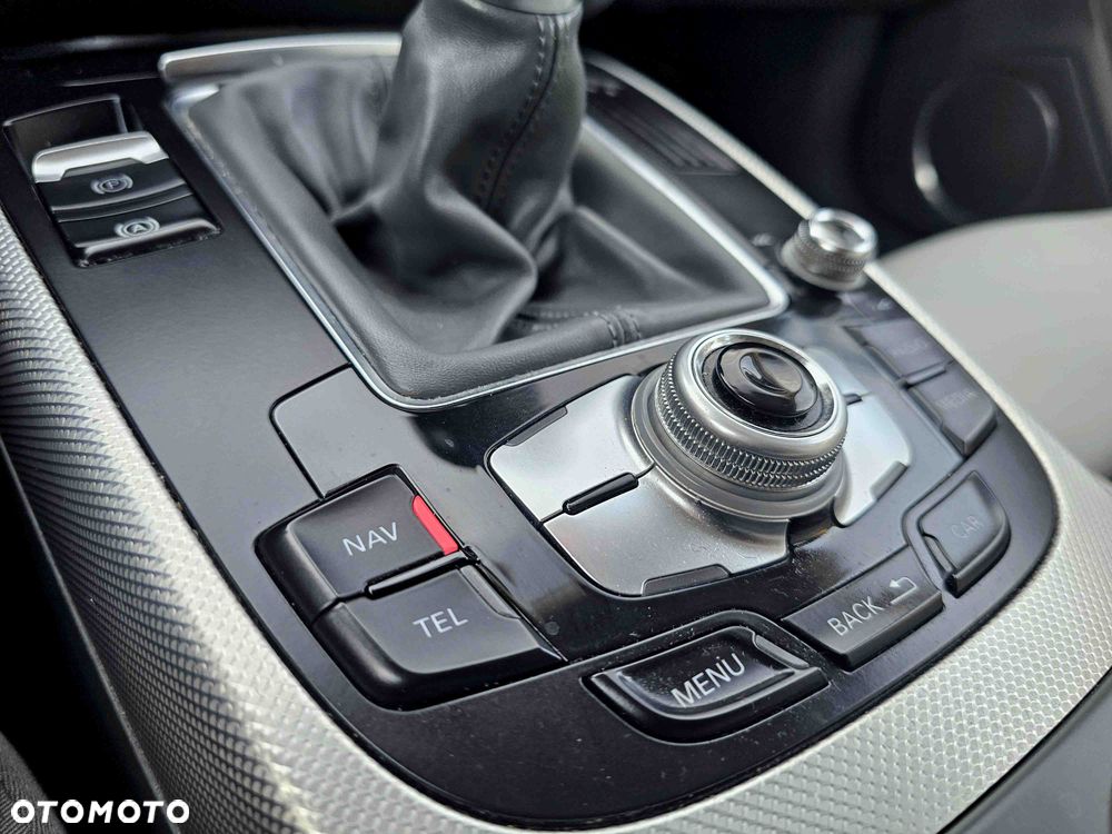 Audi A4 Avant 2.0 TDI DPF clean diesel quattro Attraction - 26
