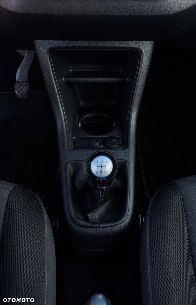 Volkswagen up! R-Line - 14
