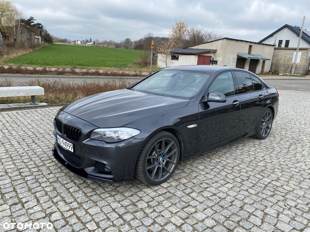 BMW Seria 5 525d xDrive - 2