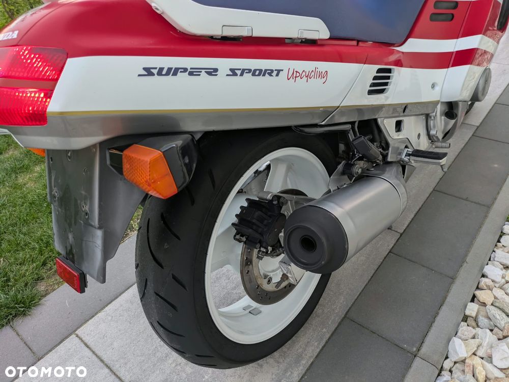 Honda CBR - 15