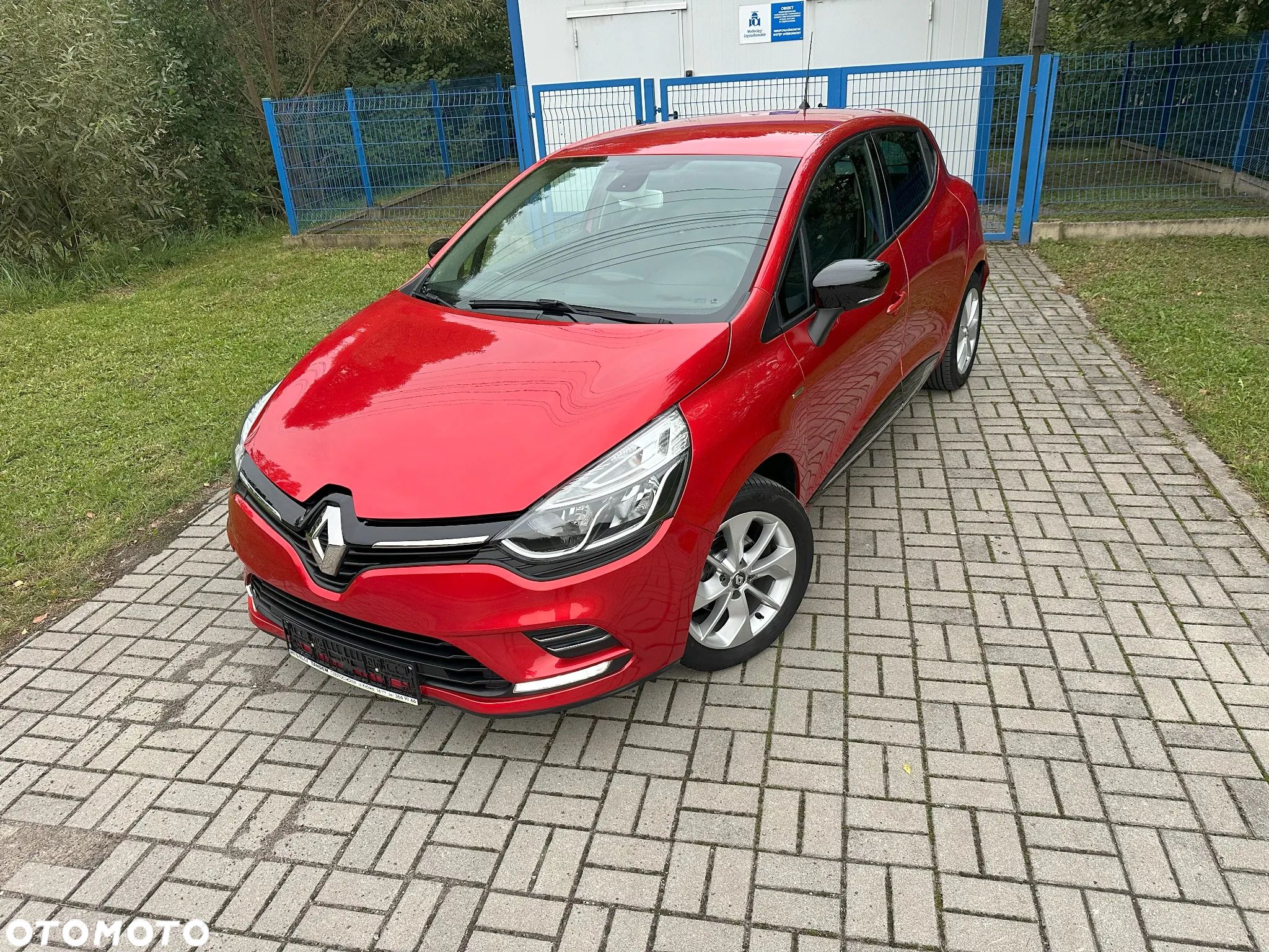 Renault Clio 1.2 16V Limited EU6 - 1