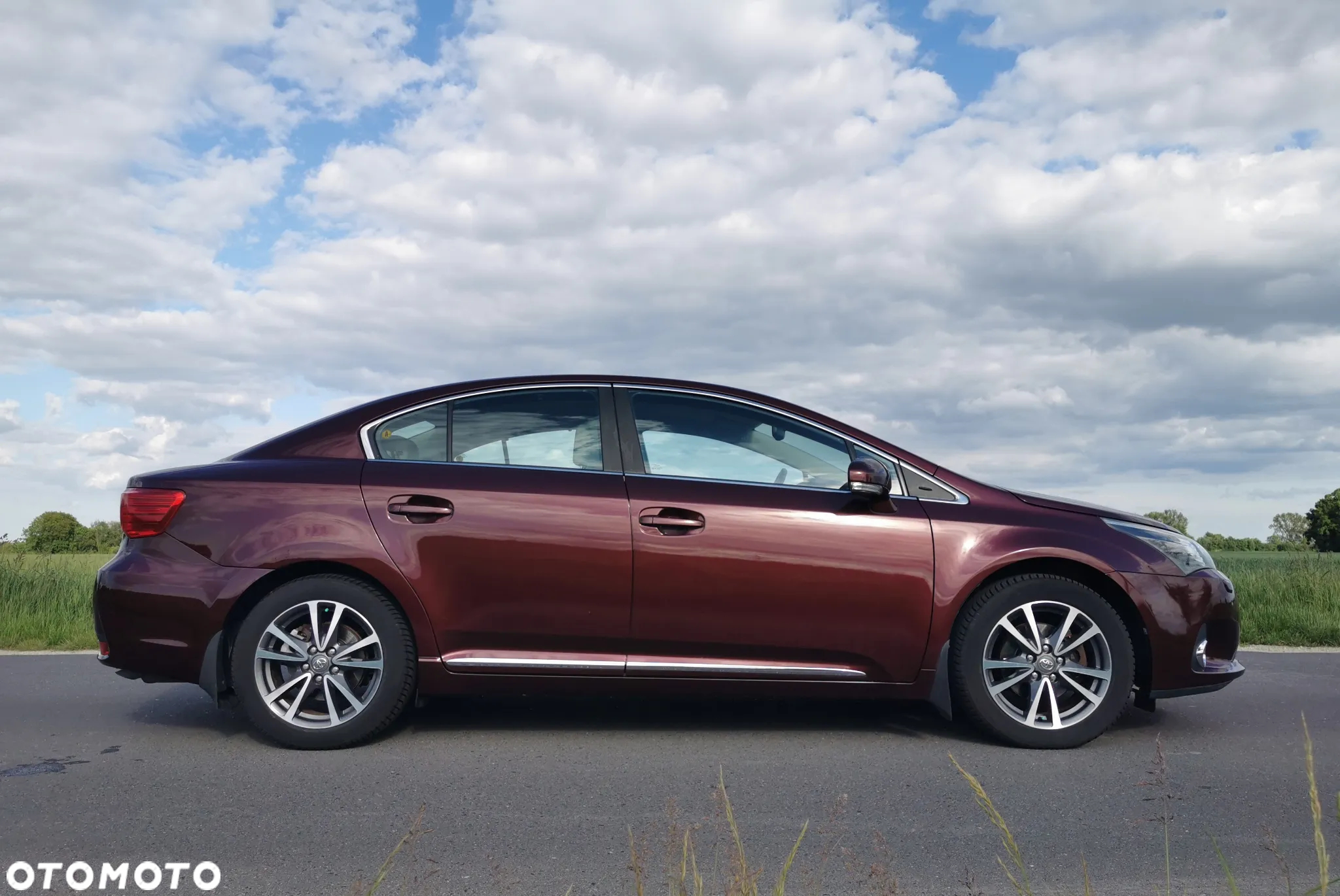 Toyota Avensis 2.0 Premium - 5