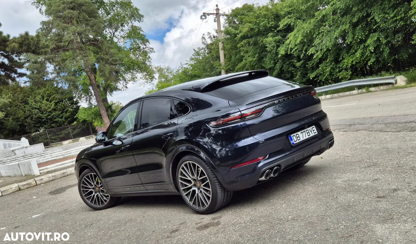 Porsche Cayenne Coupe - 4