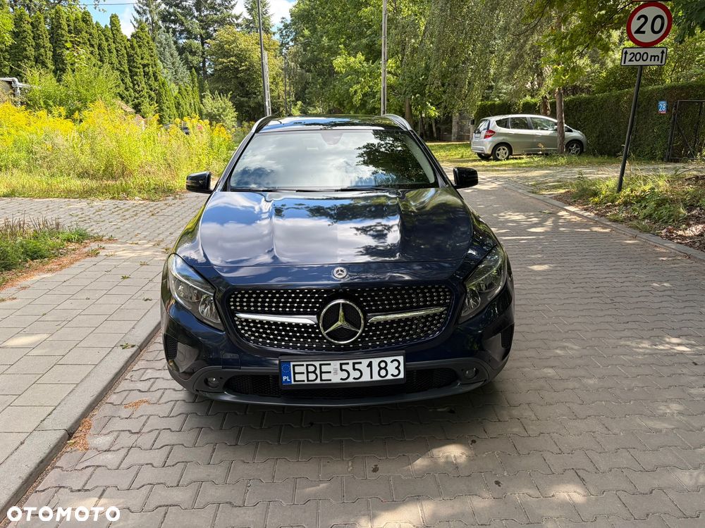 Mercedes-Benz GLA 250 7G-DCT Urban - 13