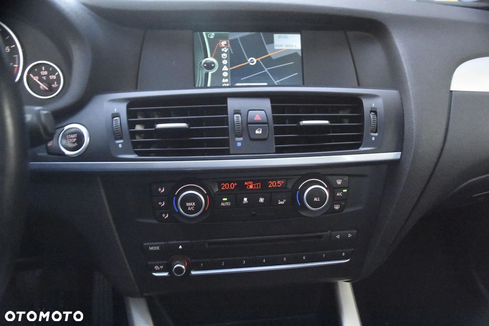 BMW X3 xDrive20i Advantage - 14