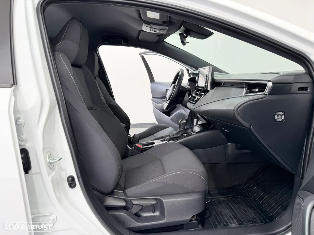 Toyota Corolla 1.8 Hybrid Comfort - 36