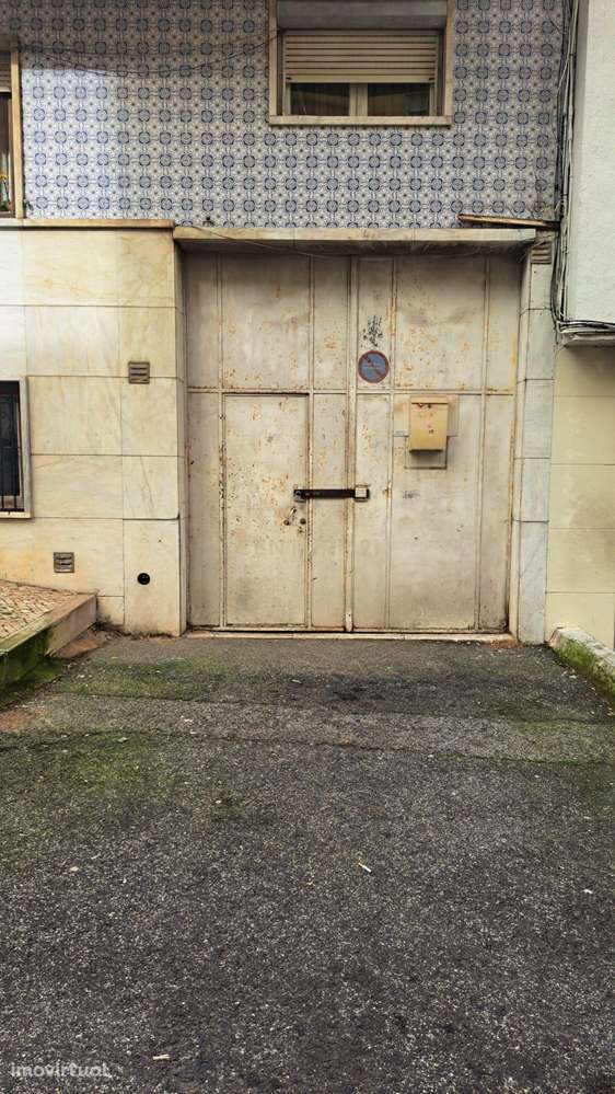 Armazem para venda com 400m2 ,em Queluz - Grande imagem: 3/19