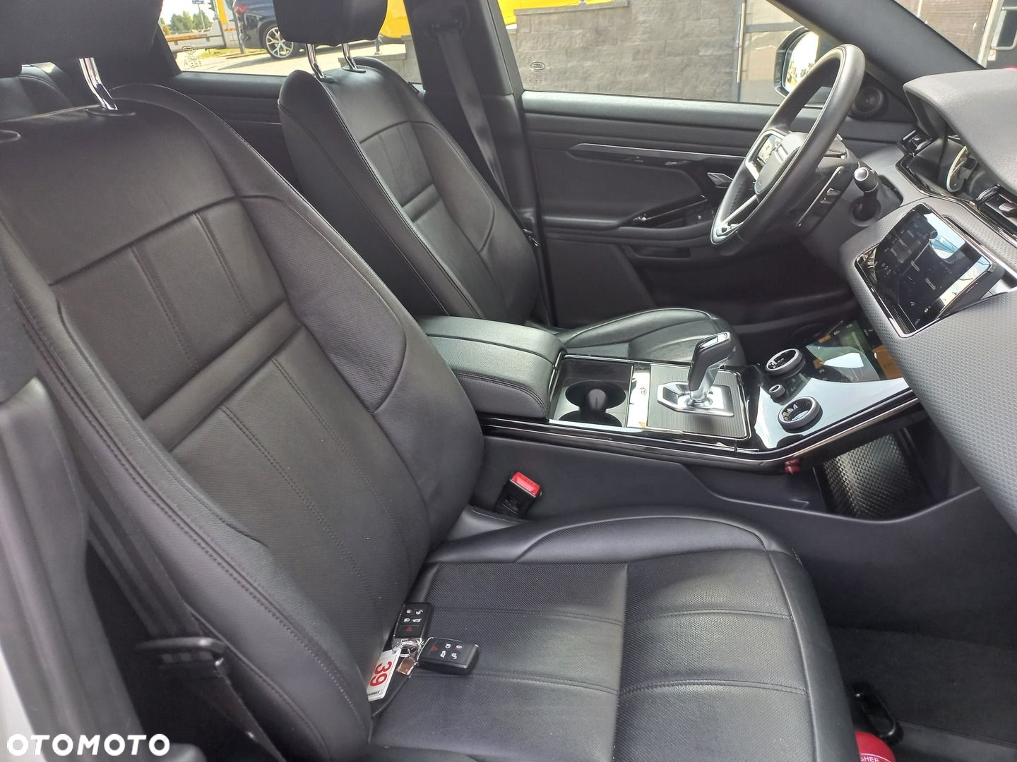 Land Rover Range Rover Evoque - 17