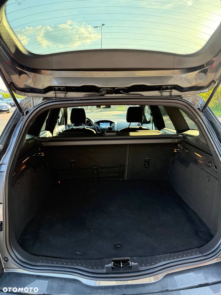 Ford Focus 1.5 EcoBoost ST-Line - 13