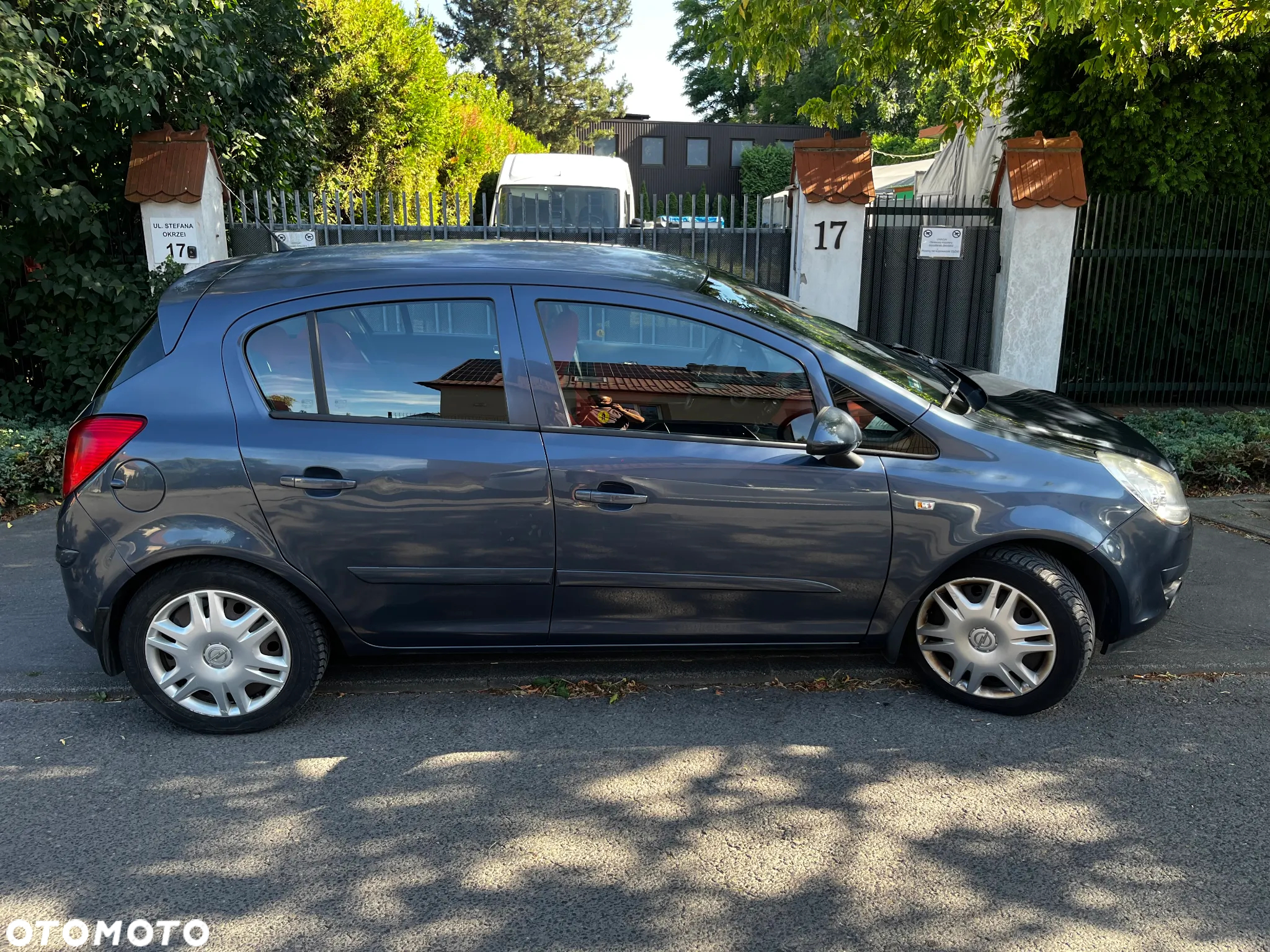 Opel Corsa 1.2 16V Enjoy - 4