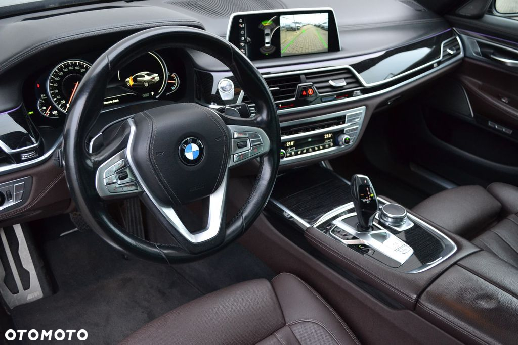 BMW Seria 7 - 17