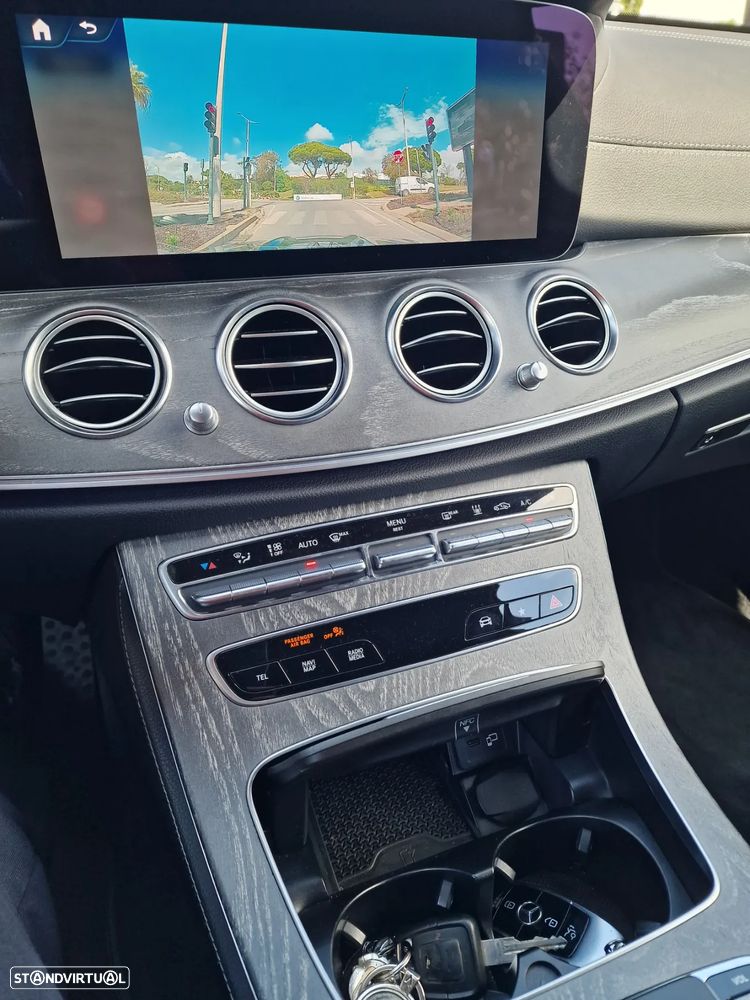 Mercedes-Benz E 300 de 4Matic T 9G-TRONIC AMG Line - 41
