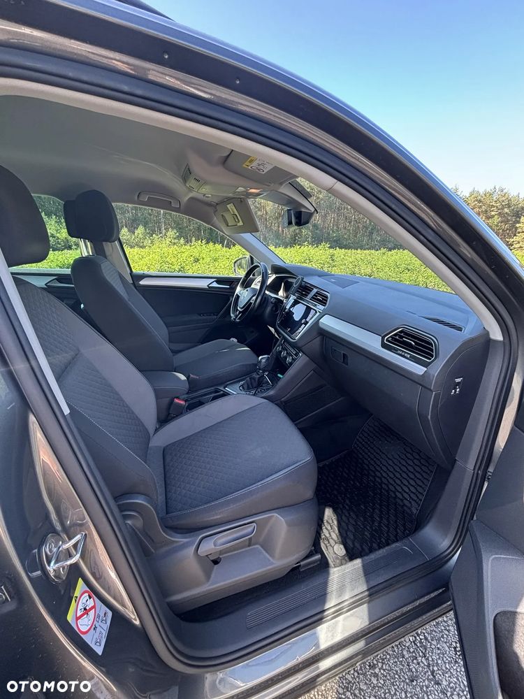 Volkswagen Tiguan - 10