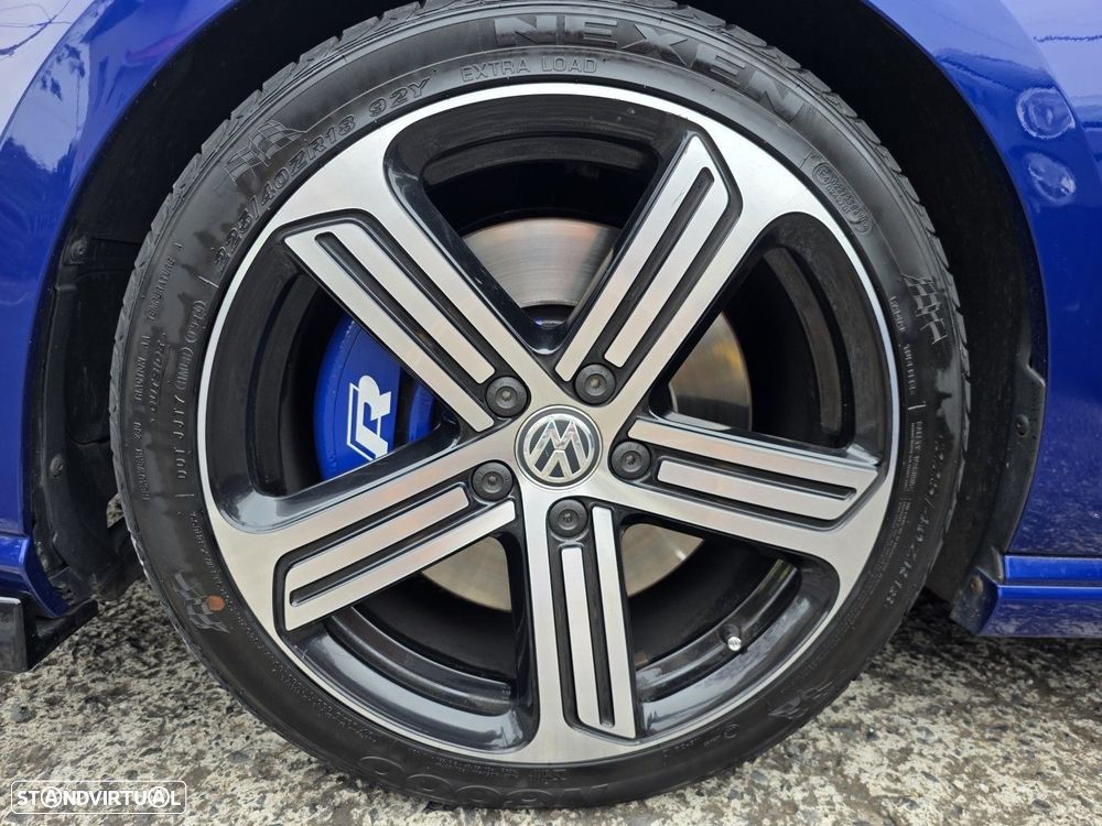 VW Golf R 4Motion BlueMotion - 34