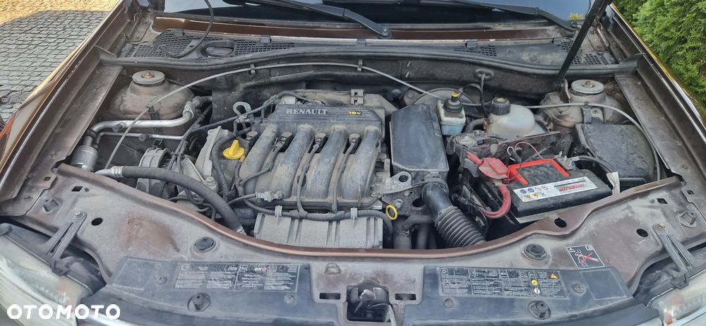 Dacia Duster 1.6 16V 105 4x2 Prestige - 27