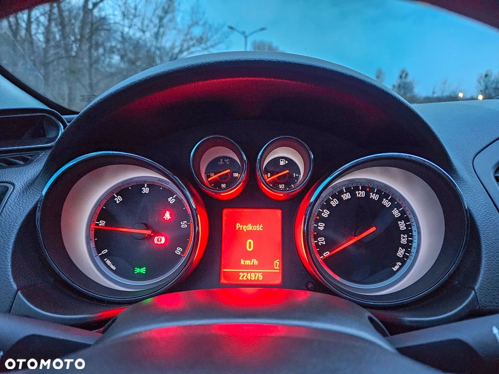 Opel Insignia 2.0 CDTI Edition - 10