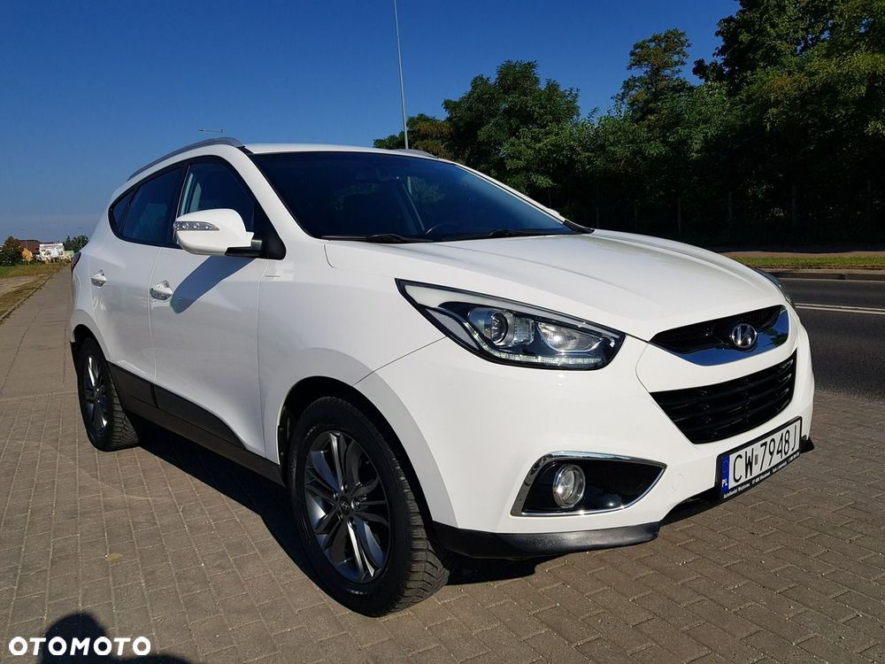 Hyundai ix35 2.0 CRDi 4WD Fifa World Cup Gold Edition - 3