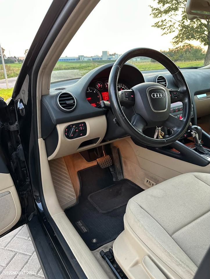 Audi A3 2.0 TDI DPF (DSG) S tronic Ambition - 11