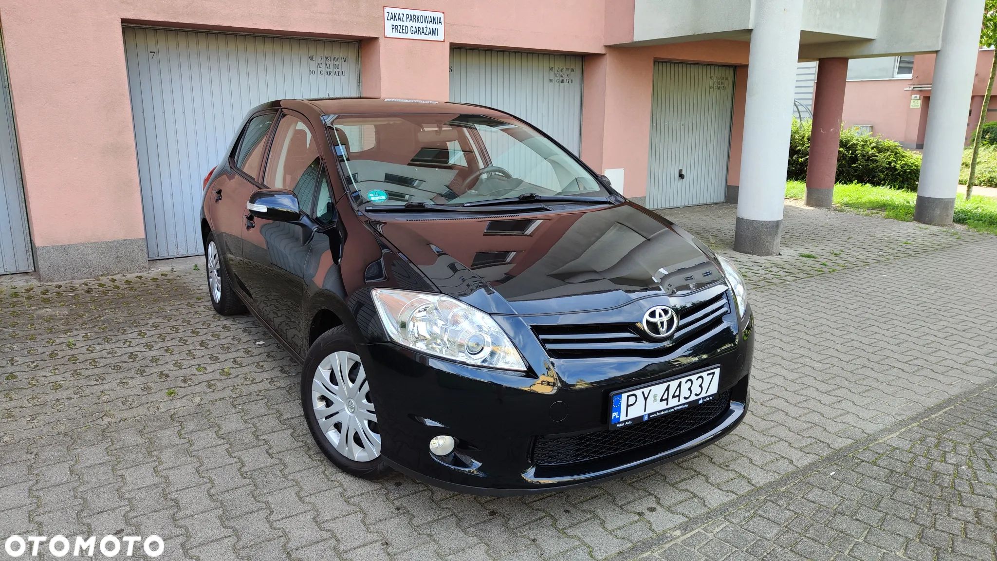 Toyota Auris - 1
