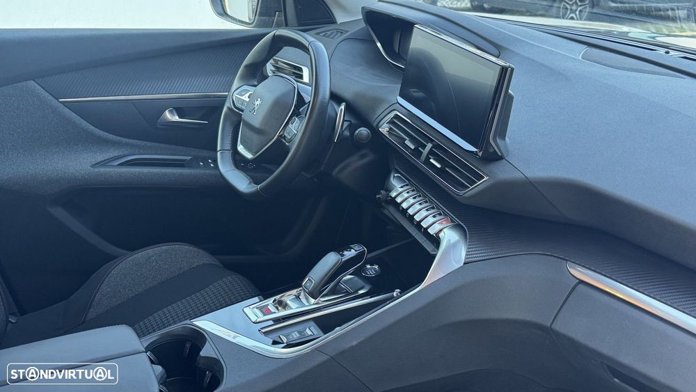 Peugeot 5008 1.2 PureTech Allure Pack EAT8 - 28