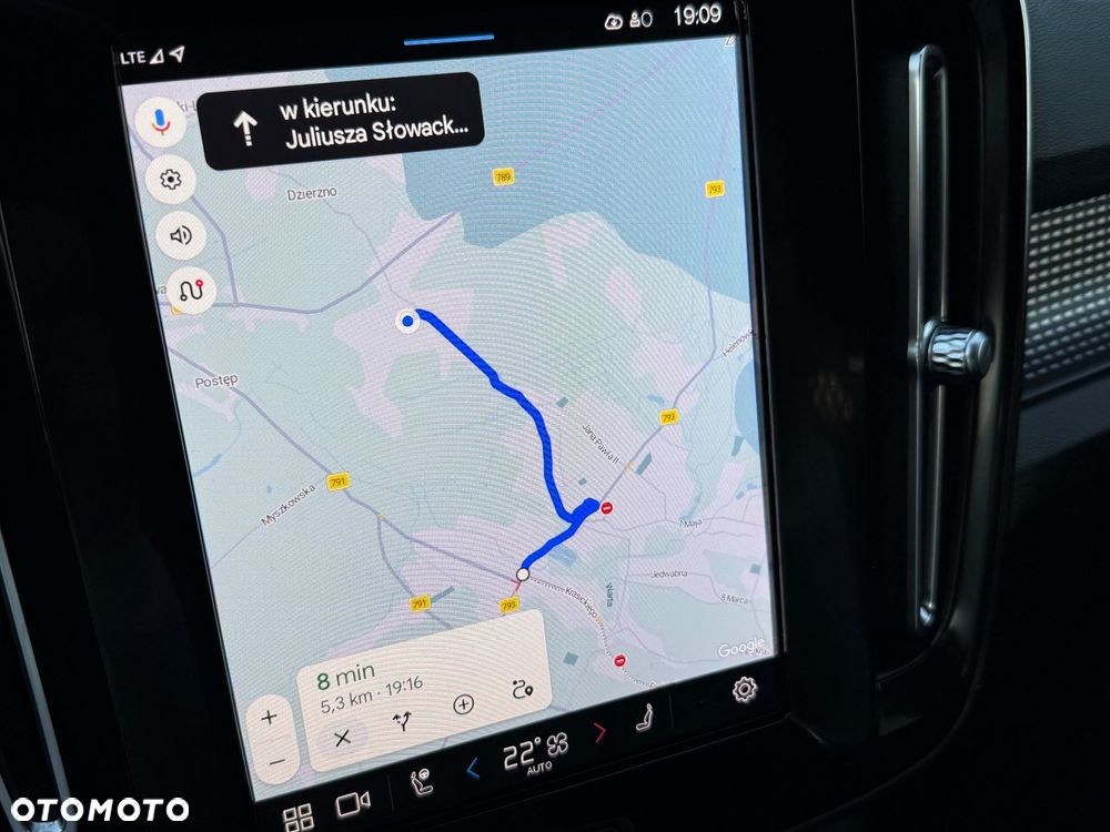 Volvo XC 40 B4 B DKG Plus Black Edition - 40