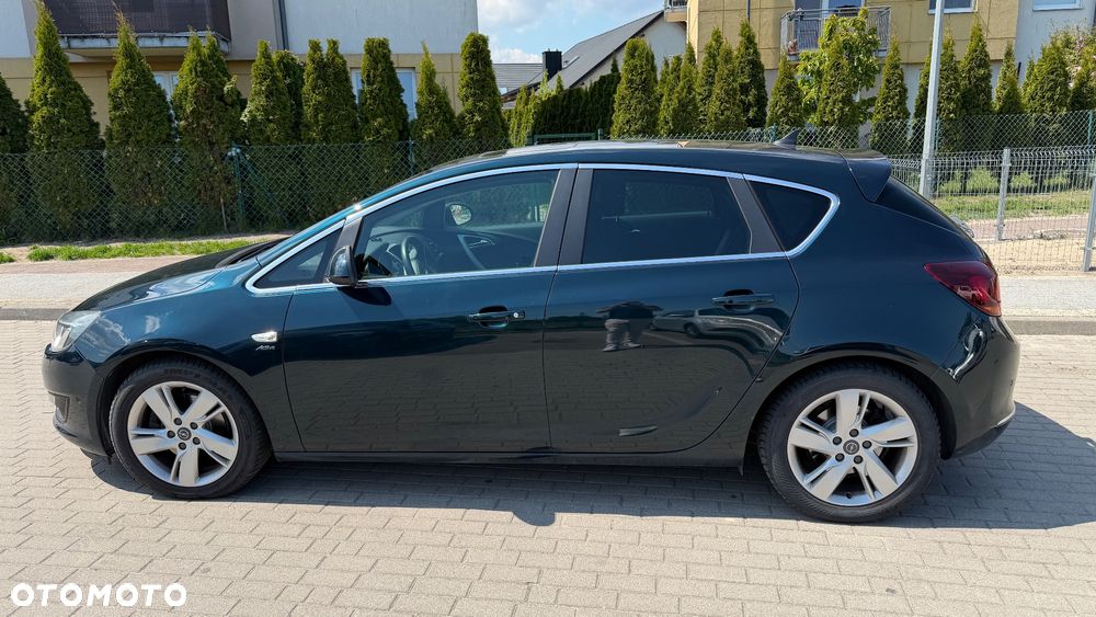 Opel Astra 1.6 SIDI Turbo Automatik Active - 3