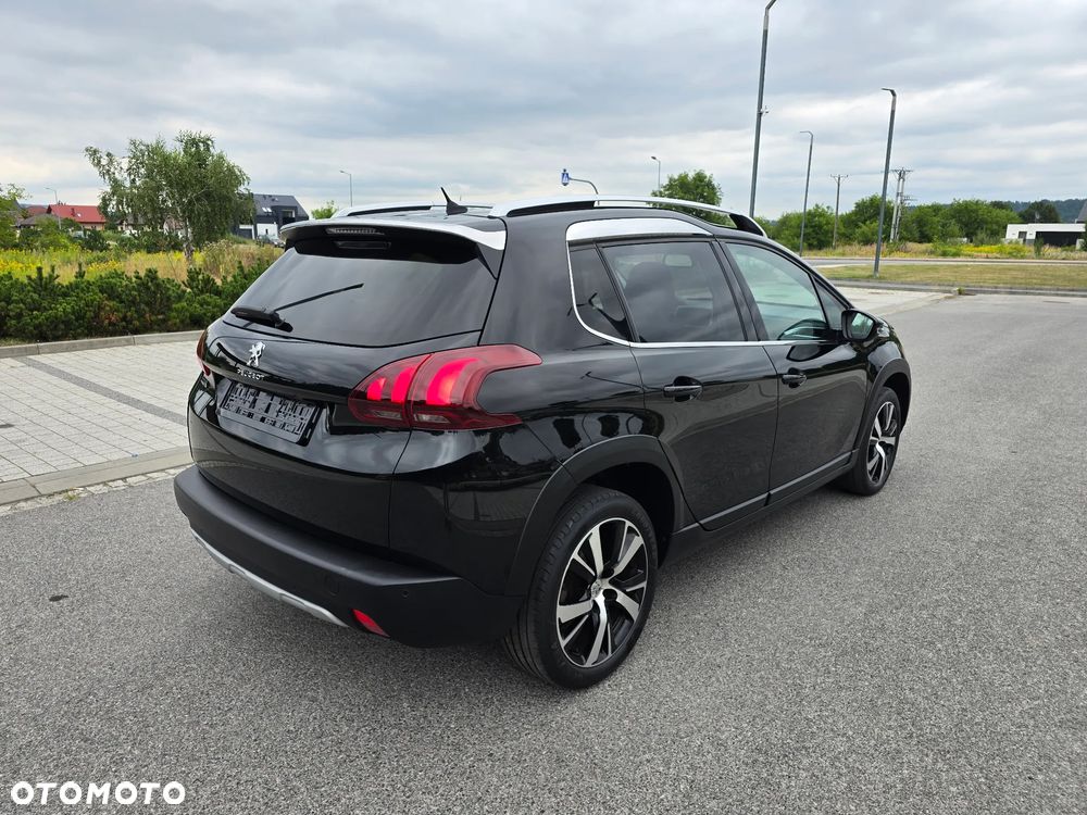 Peugeot 2008 BlueHDi FAP 120 STOP & START GT-Line Edition - 32